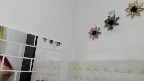 Snapshot of sarita_loven chatting on 02-27-25, 04:52 sarita online show from 02-27-25, 04:52
