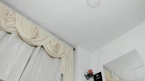 Snapshot of sarita_loven chatting on 09-24-25, 04:05 sarita online show from 09-24-25, 04:05