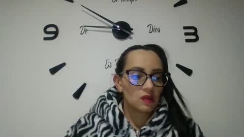 Snapshot of sarita_start chatting on 11-18-25, 01:44 sarita_start online show from 11-18-25, 01:44