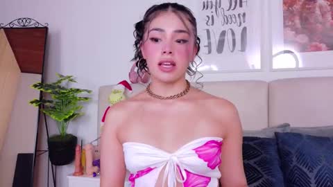 Sara online show from 11-27-25, 09:28