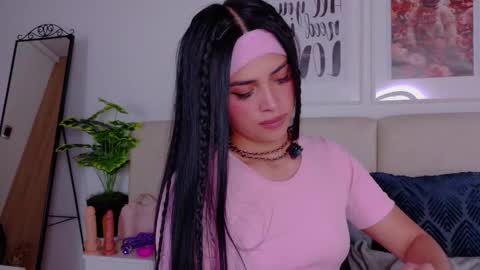 Sara online show from 02-05-26, 09:19