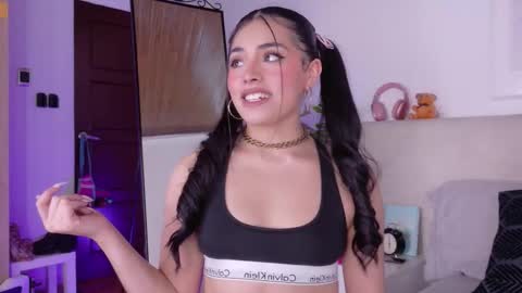 Sara online show from 02-25-26, 09:13