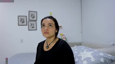 Snapshot of saritadolly_ chatting on 11-17-25, 11:10 Sara Cute online show from 11-17-25, 11:10