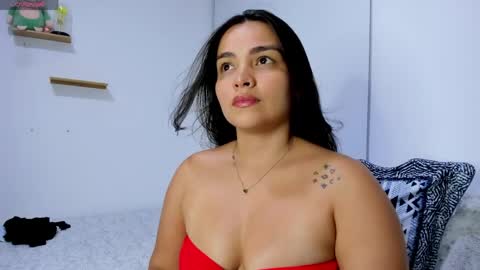 Snapshot of saritadolly_ chatting on 04-12-26, 05:34 Sara Cute online show from 04-12-26, 05:34