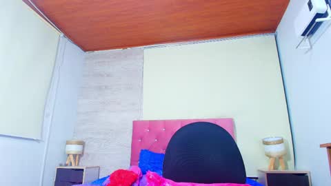 Snapshot of sary_littlesmiles chatting on 04-21-26, 03:35 Sary online show from 04-21-26, 03:35