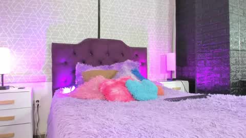 Snapshot of sary_littlesmiles chatting on 04-26-26, 03:26 Sary online show from 04-26-26, 03:26