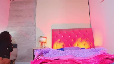 Snapshot of sary_littlesmiles chatting on 05-09-26, 02:50 Sary online show from 05-09-26, 02:50