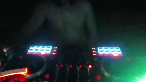 sasch1982h online show from 12-16-25, 01:43