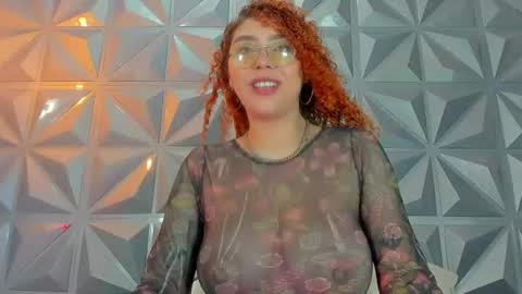 Snapshot of sasha__velvet_ chatting on 06-11-26, 04:21 Sasha online show from 06-11-26, 04:21