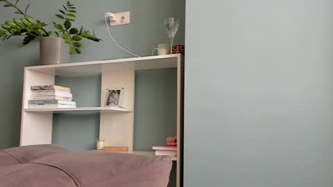 Sasha online show from 02-23-25, 07:55