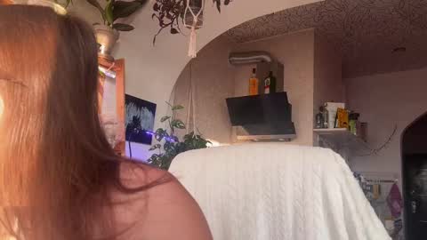 Alexandra Sasha in short online show from 02-24-25, 06:27