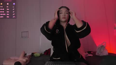 Sasha  online show from 12-22-25, 07:33