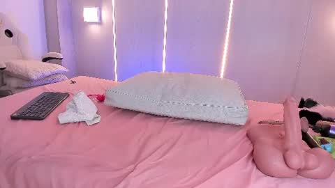 Sasha  online show from 06-13-26, 07:50