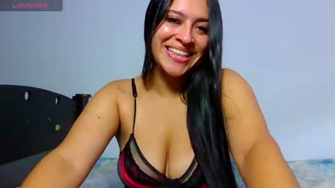 Snapshot of sasha_rose23 chatting on 07-29-26, 07:01 Camila online show from 07-29-26, 07:01