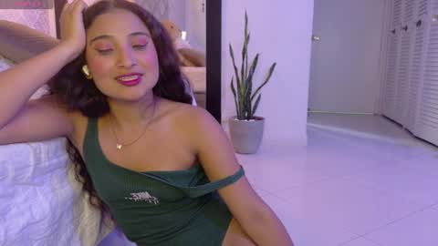 Snapshot of sasha_sinne chatting on 06-20-26, 01:41 sasha_sinne online show from 06-20-26, 01:41