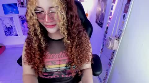 Snapshot of sashaa_love chatting on 03-27-26, 08:26 Tattie online show from 03-27-26, 08:26