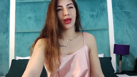Snapshot of sashabelle_ chatting on 01-17-25, 05:00 Sasha online show from 01-17-25, 05:00