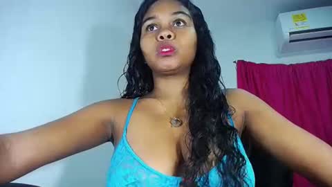 Snapshot of sashabreck1 chatting on 10-20-25, 03:18 sashabreck1 online show from 10-20-25, 03:18