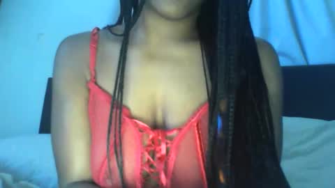 Snapshot of sashaforeever chatting on 01-11-26, 04:01 SASHAFOREEVER online show from 01-11-26, 04:01