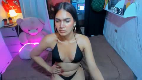 ESTELLA online show from 02-15-25, 03:50