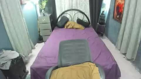 ESTELLA online show from 03-18-26, 06:44