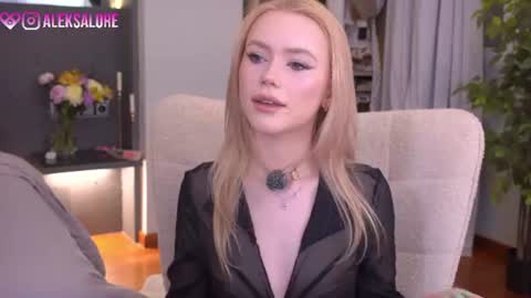 Snapshot of sashalore chatting on 06-19-26, 03:11 sashalore online show from 06-19-26, 03:11