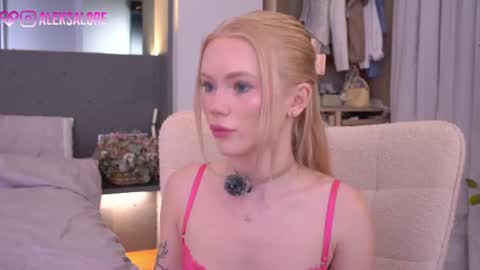 Snapshot of sashalore chatting on 07-20-26, 02:59 sashalore online show from 07-20-26, 02:59