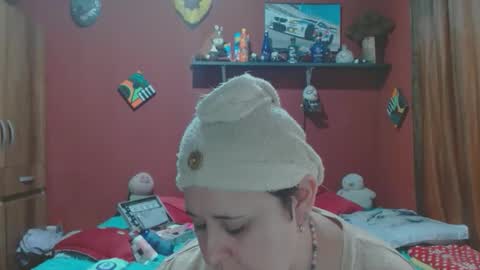 Snapshot of sasharosee2 chatting on 02-15-26, 01:09 S A S H A R O S E online show from 02-15-26, 01:09