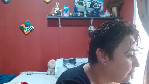 Snapshot of sasharosee2 chatting on 04-21-26, 12:22 S A S H A R O S E online show from 04-21-26, 12:22