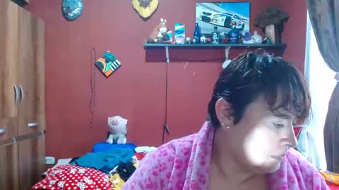 Snapshot of sasharosee2 chatting on 05-09-26, 12:32 S A S H A R O S E online show from 05-09-26, 12:32