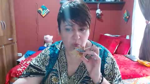Snapshot of sasharosee2 chatting on 05-11-26, 12:22 S A S H A R O S E online show from 05-11-26, 12:22