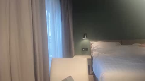 Snapshot of sashasweetsasha chatting on 11-04-25, 10:25 Sasha online show from 11-04-25, 10:25