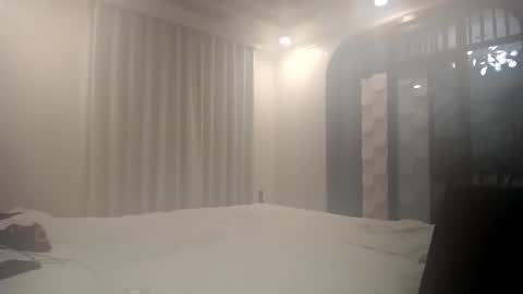 Snapshot of sashasweetsasha chatting on 11-14-25, 01:10 Sasha online show from 11-14-25, 01:10