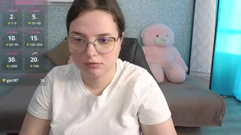 Snapshot of sashavibe chatting on 07-21-26, 03:03 Sasha online show from 07-21-26, 03:03