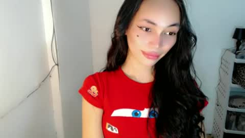 Snapshot of sashifoxdoll_ chatting on 06-14-26, 10:23 Sashi online show from 06-14-26, 10:23