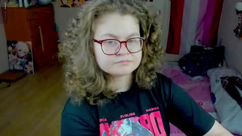 .Alexandra online show from 05-17-26, 01:18