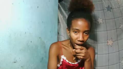Snapshot of sasivia08 chatting on 05-25-26, 01:06 sasivia08 online show from 05-25-26, 01:06