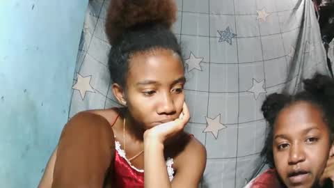 Snapshot of sasivia08 chatting on 05-26-26, 06:04 sasivia08 online show from 05-26-26, 06:04