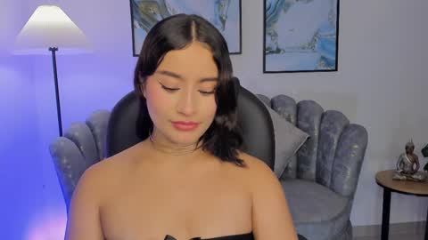 Snapshot of saskia_litt chatting on 10-17-25, 04:26 saskia litt online show from 10-17-25, 04:26