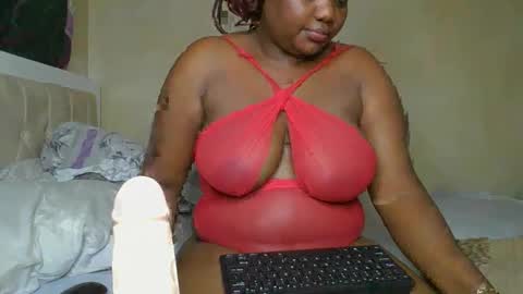 sassie_bee online show from 01-07-25, 02:42