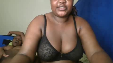 sassie_bee online show from 09-25-25, 07:06