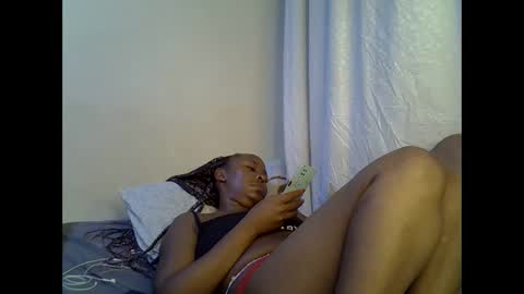 sassy_bella online show from 12-15-25, 02:27