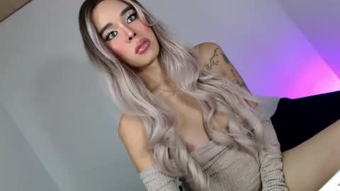 Tiffanie online show from 02-09-26, 09:35