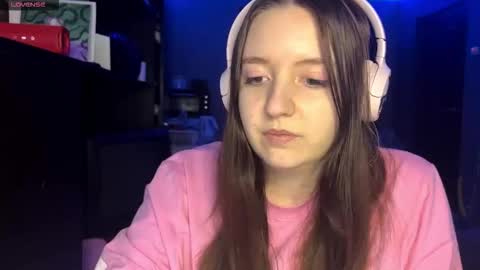 Snapshot of sassy_touch_heat_x3 chatting on 09-25-25, 05:05 Marmulka or Mary online show from 09-25-25, 05:05