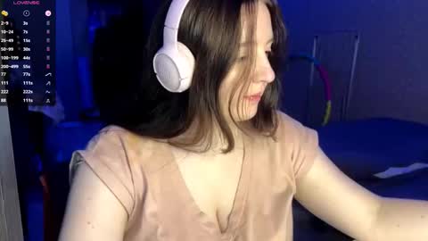 Snapshot of sassy_touch_heat_x3 chatting on 10-22-25, 05:34 Marmulka or Mary online show from 10-22-25, 05:34