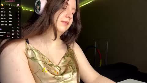 Snapshot of sassy_touch_heat_x3 chatting on 10-23-25, 05:44 Marmulka or Mary online show from 10-23-25, 05:44