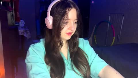 Snapshot of sassy_touch_heat_x3 chatting on 11-06-25, 05:25 Marmulka or Mary online show from 11-06-25, 05:25