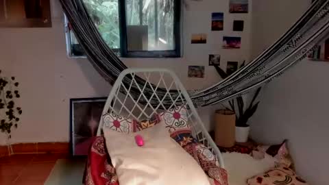 Ms. Oh   online show from 03-12-25, 09:35