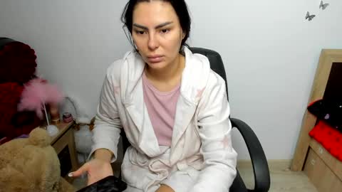 sassytiff online show from 06-06-26, 10:42