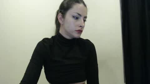 Snapshot of satansbabenia_v chatting on 02-21-25, 11:54 Nia online show from 02-21-25, 11:54